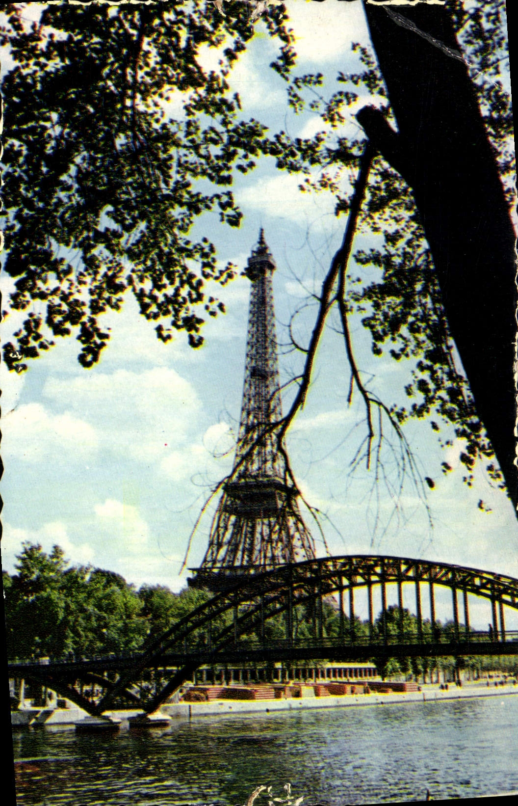 MODERN CARD Paris the Eiffel Tower and the Seine