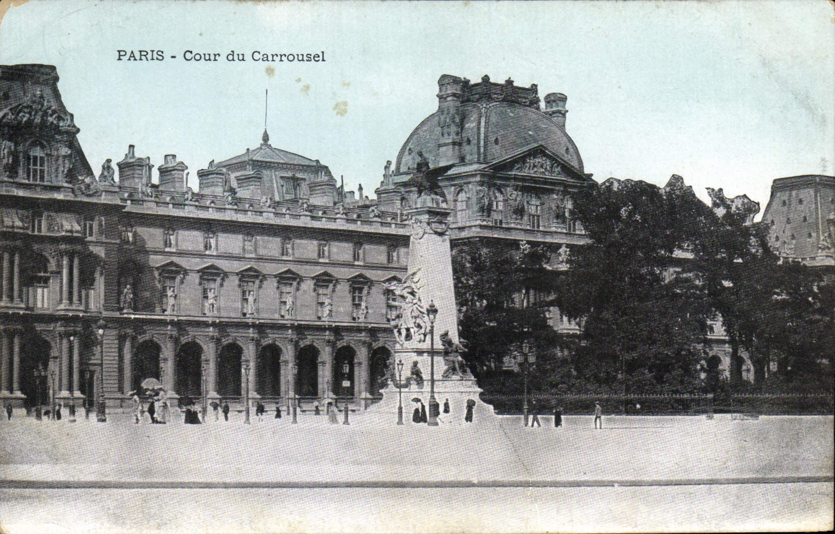 CPA Paris Cour du Carrousel