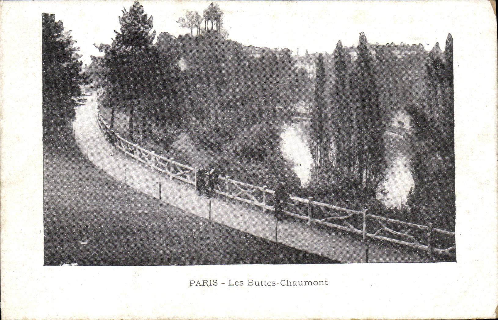 CPA Paris Les Buttes Chaumont 