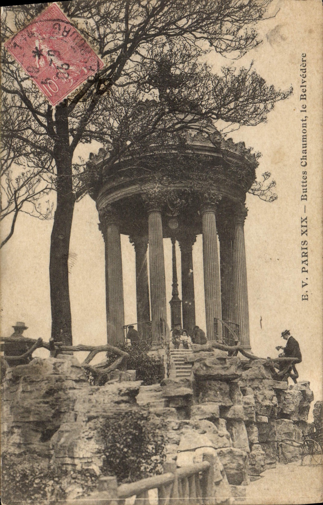 CPA Paris XlX Buttes Chaumont le Belvedere