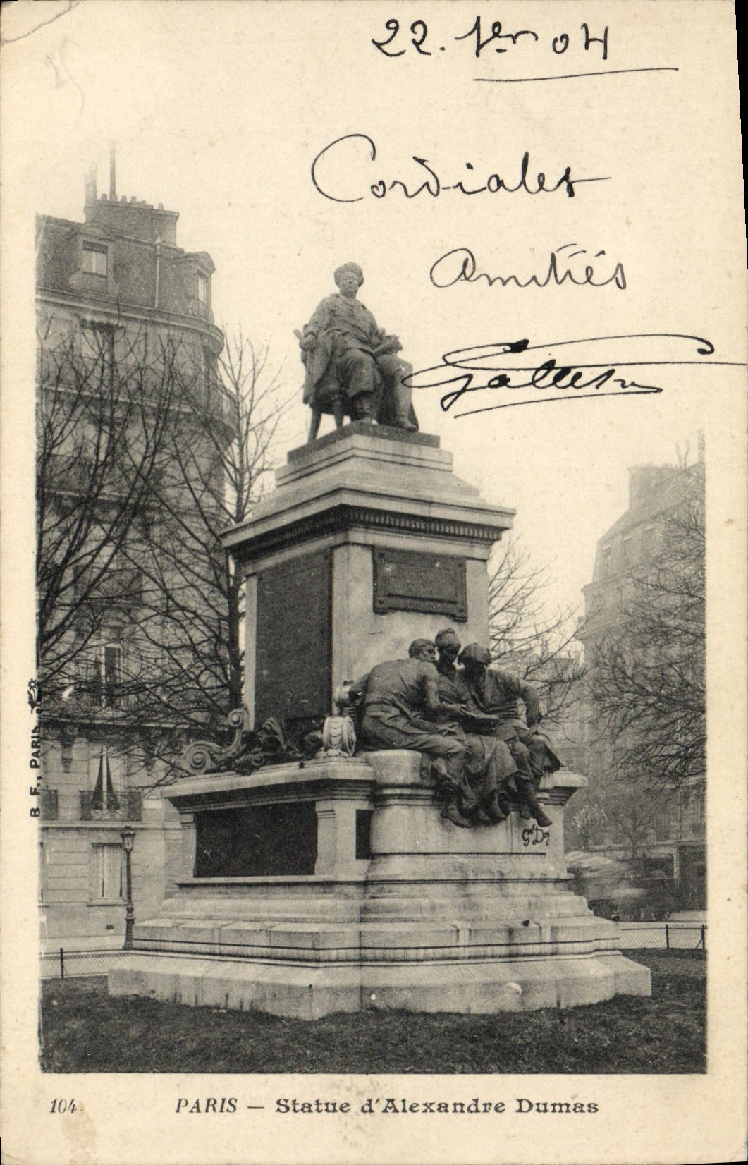 CPA Paris Statue d'Alexandre Dumas 
