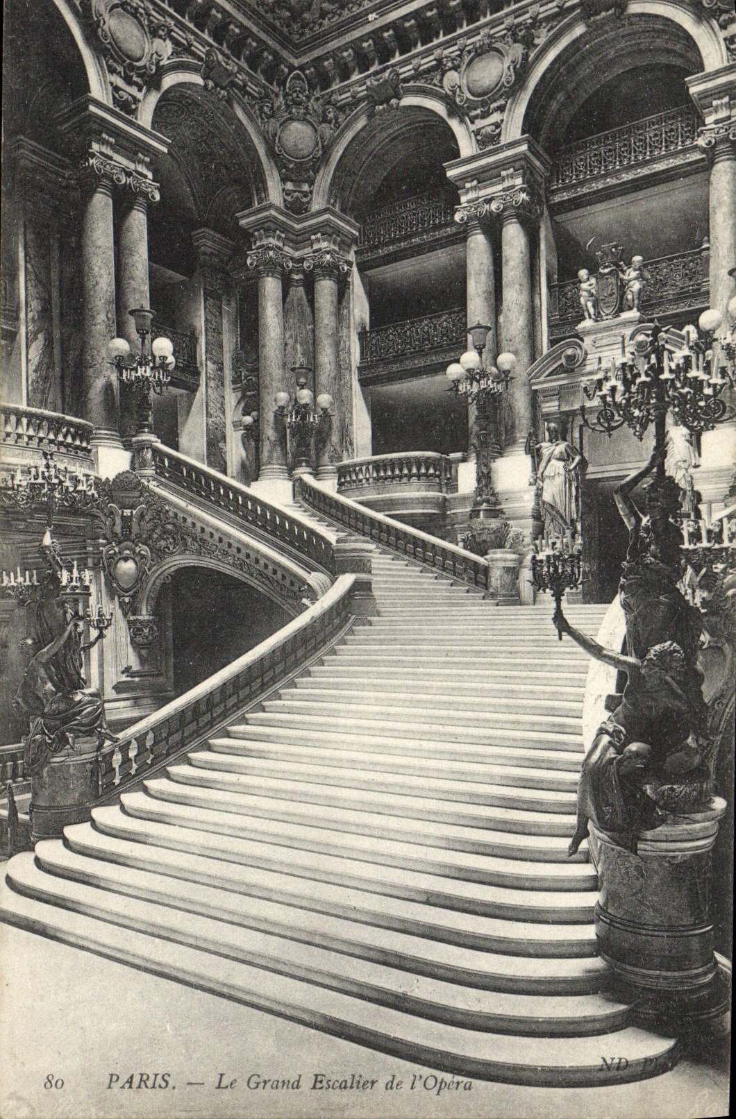 CPA Paris Le Grand Escalier de l'Opera 