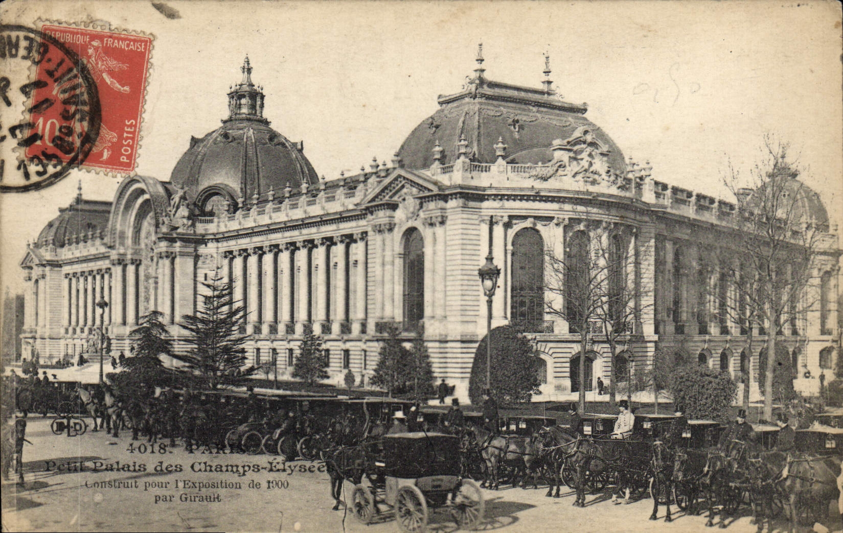 VINTAGE POSTCARD Paris Petit Palais of Champs Elysées Coach Barouches