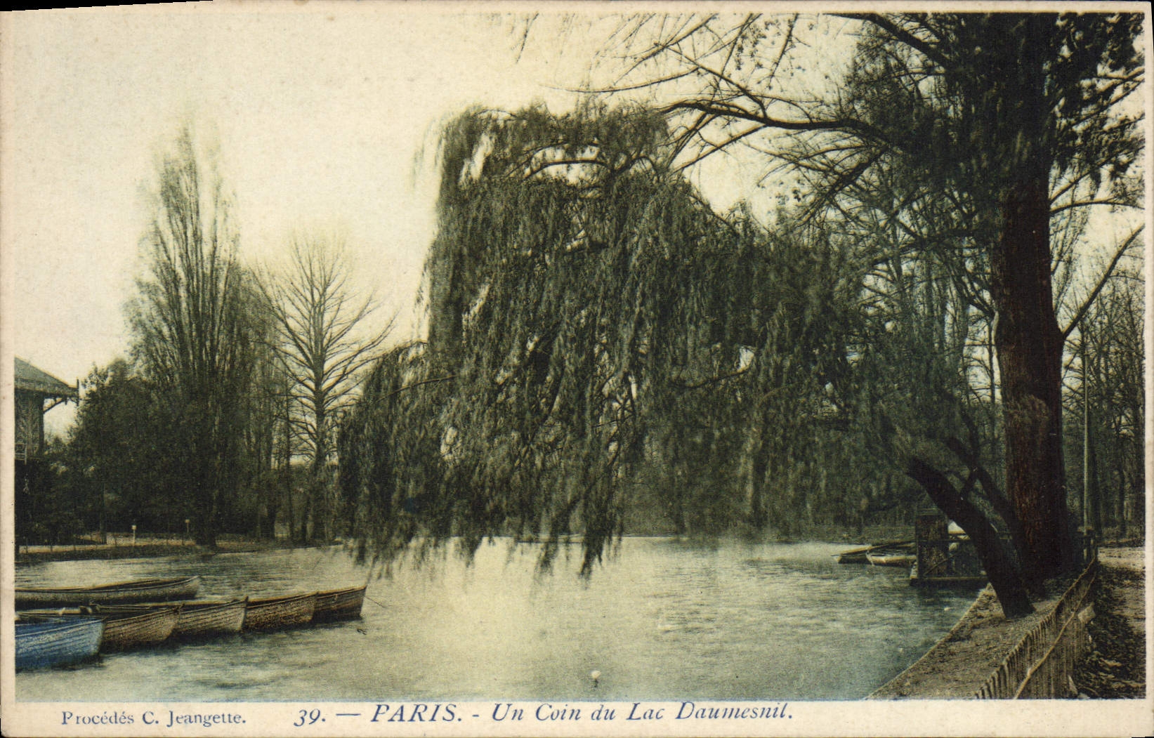 CPA Paris Un coin du Lac Daumesnil 