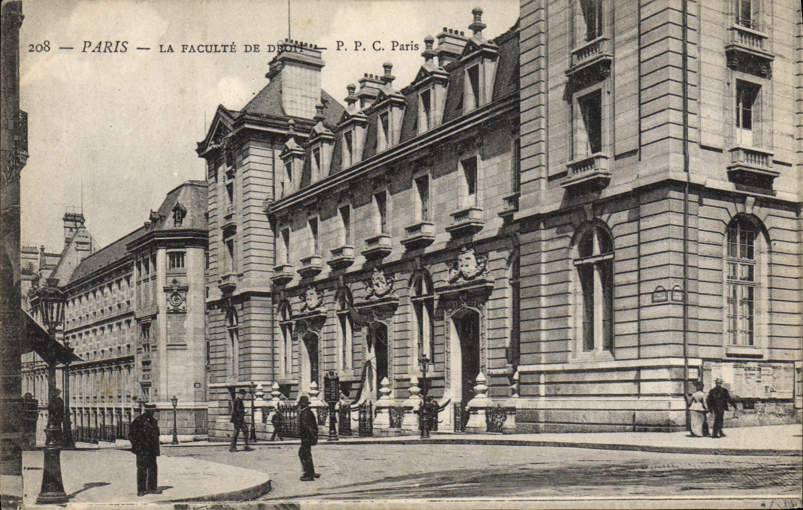 VINTAGE POSTCARD Paris the Faculty of Law University