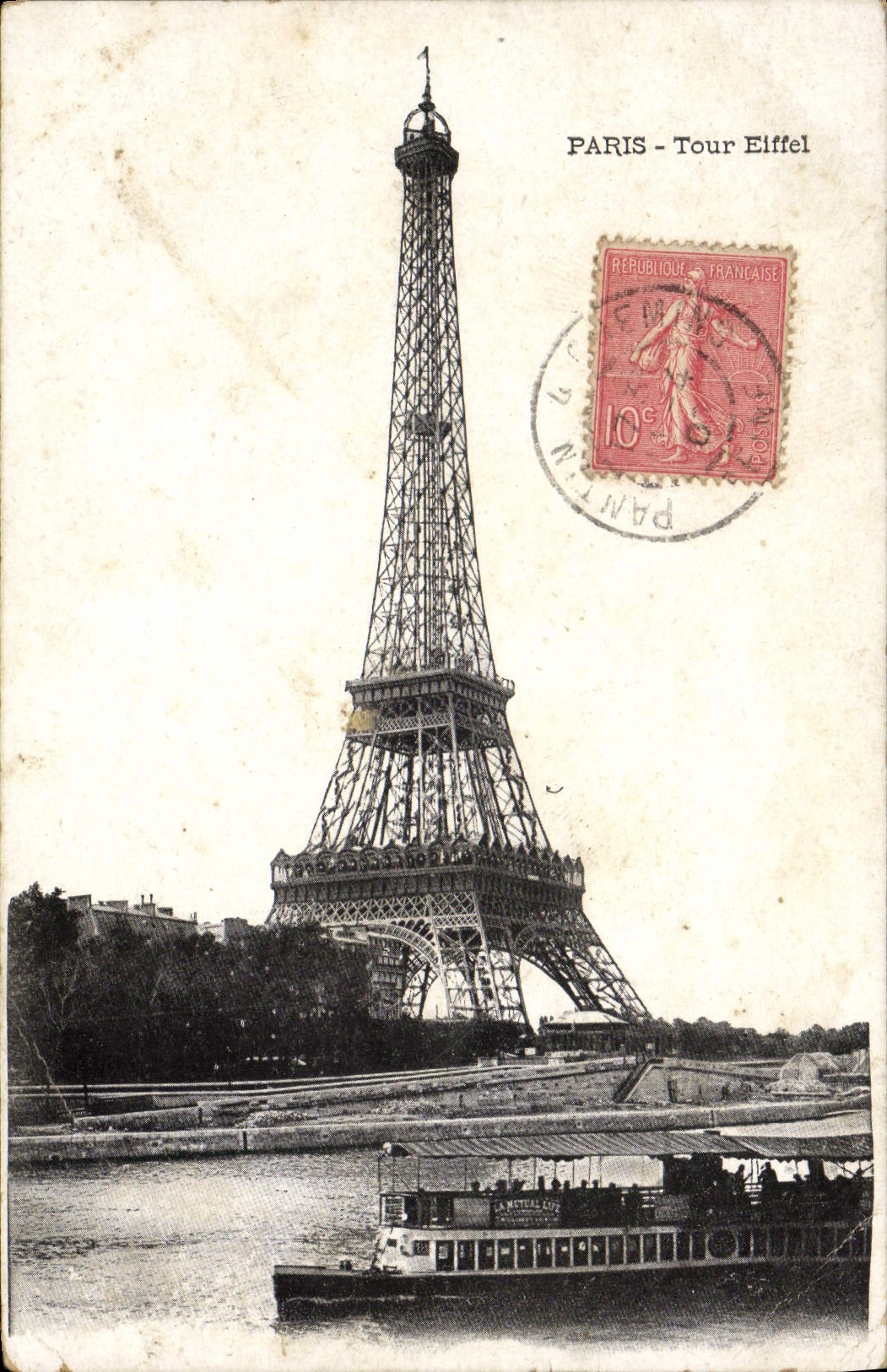 CPA Paris Tour Eiffel Bateau Peniche 