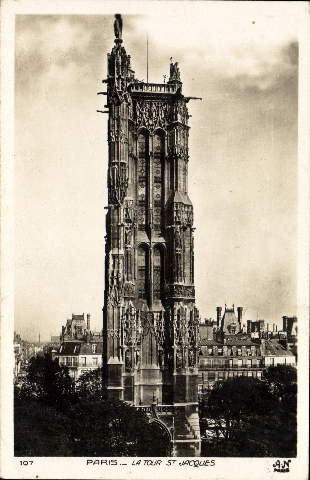 CPA Paris La Tour St Jacques