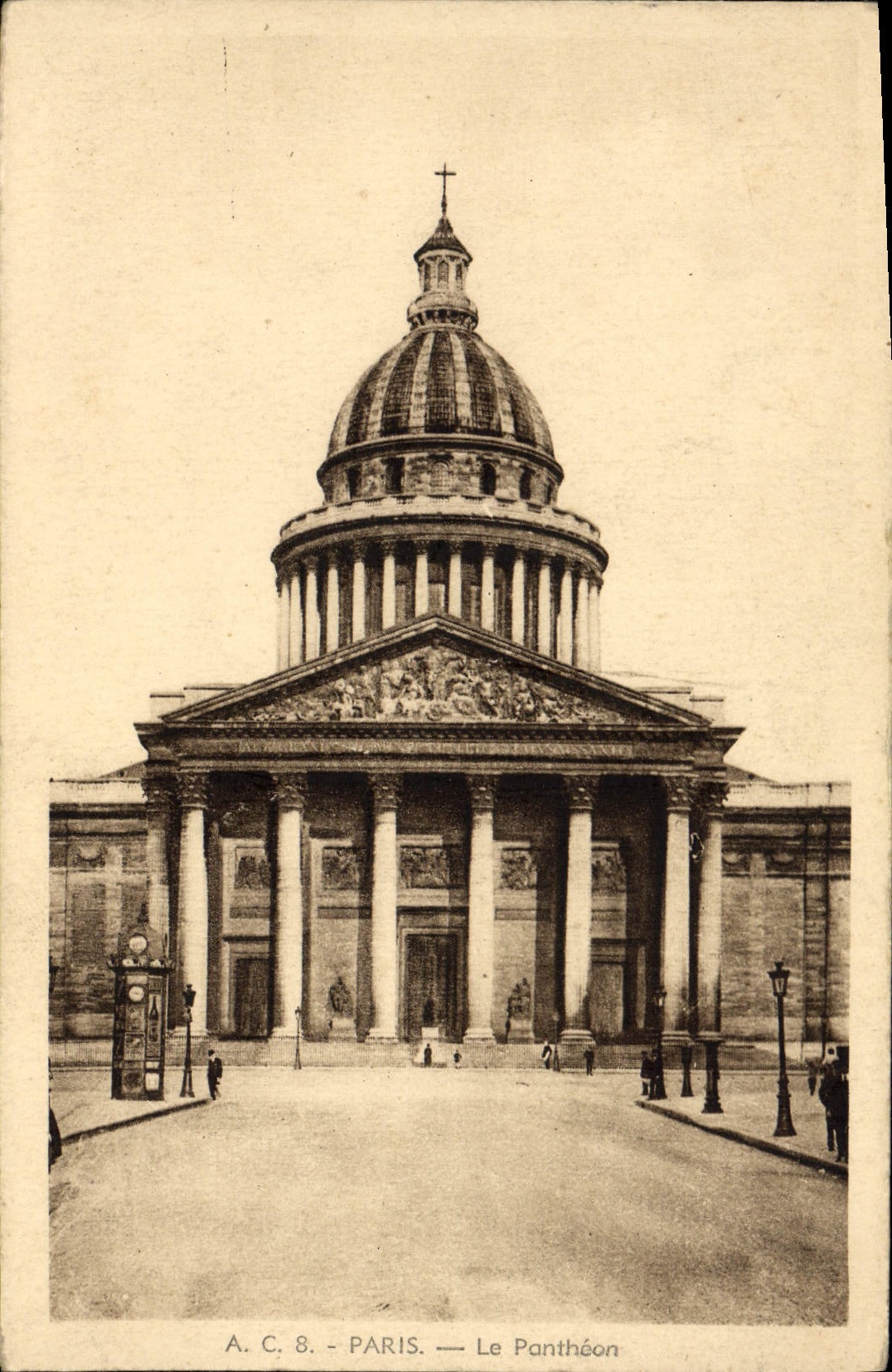 CPA Paris Le Pantheon