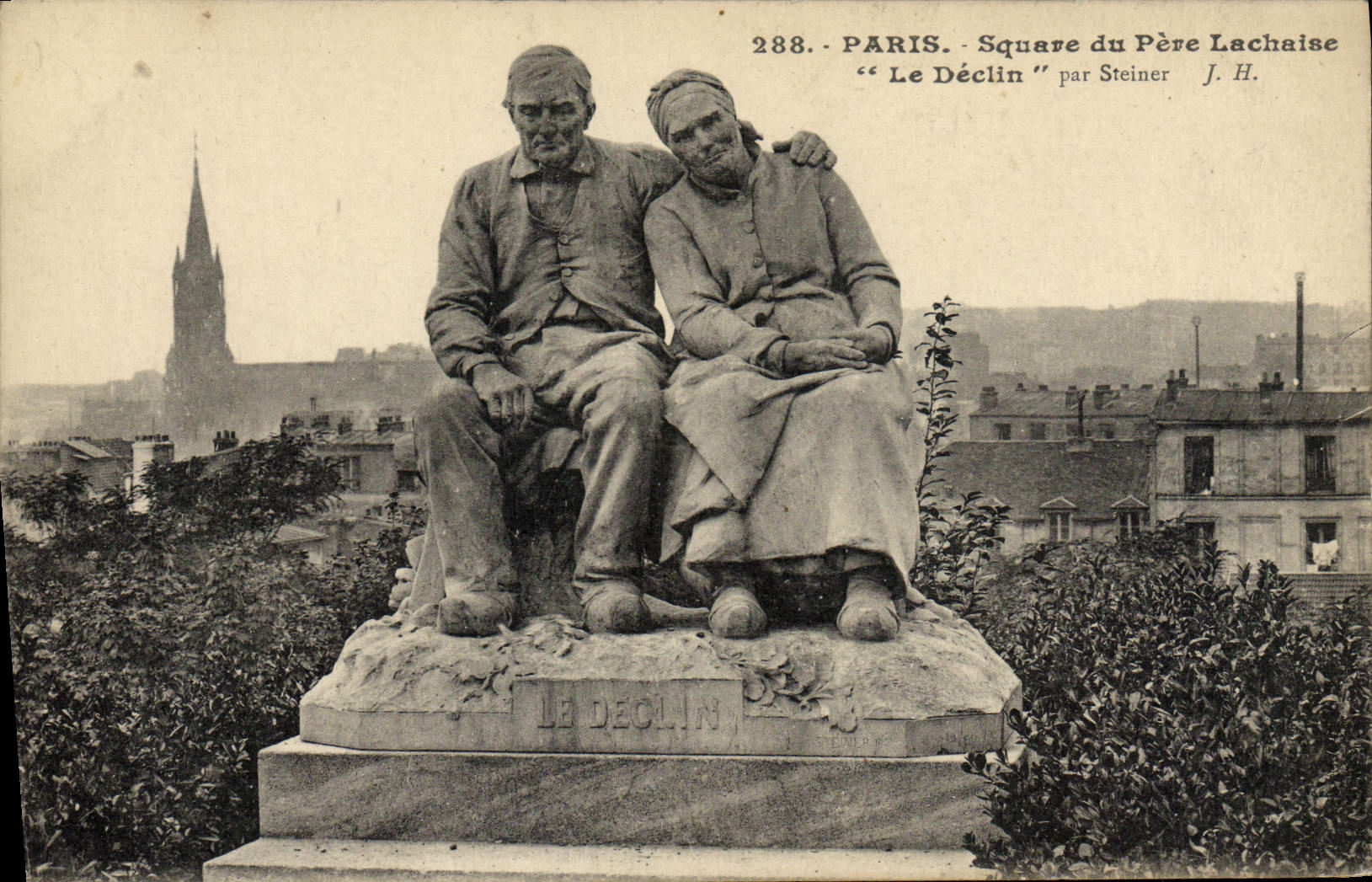CPA Paris Square Du Pere Lachaise Le Declin