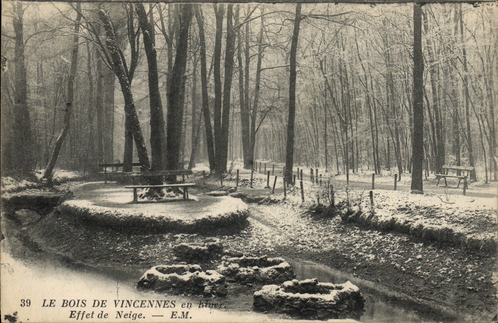 VINTAGE POSTCARD the Wood of Vincennes in winter Effect of snow