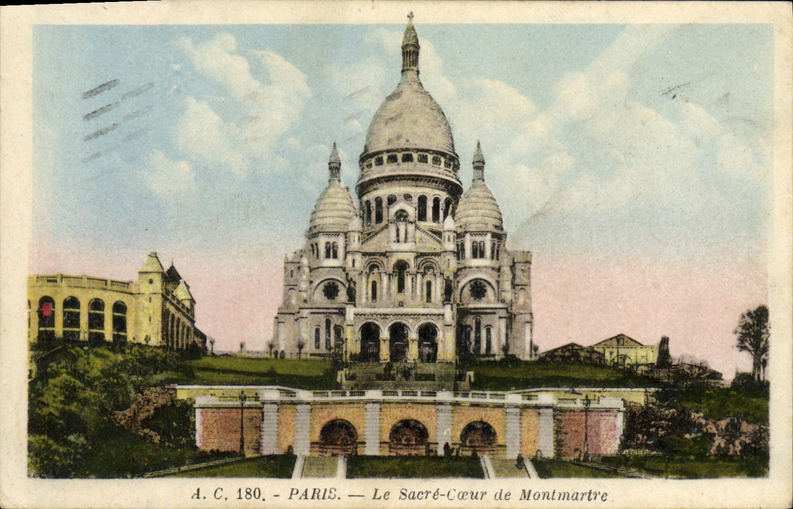VINTAGE POSTCARD Paris the Sacring Heart De Montmartre