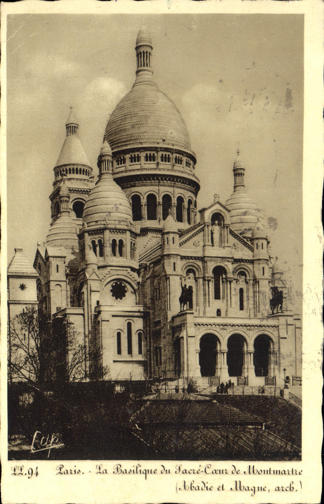 CPA Paris La Basilique Du Sacre Coeur De Montmartre 