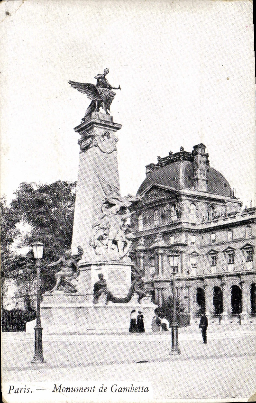 CPA Paris Monument De Gambetta