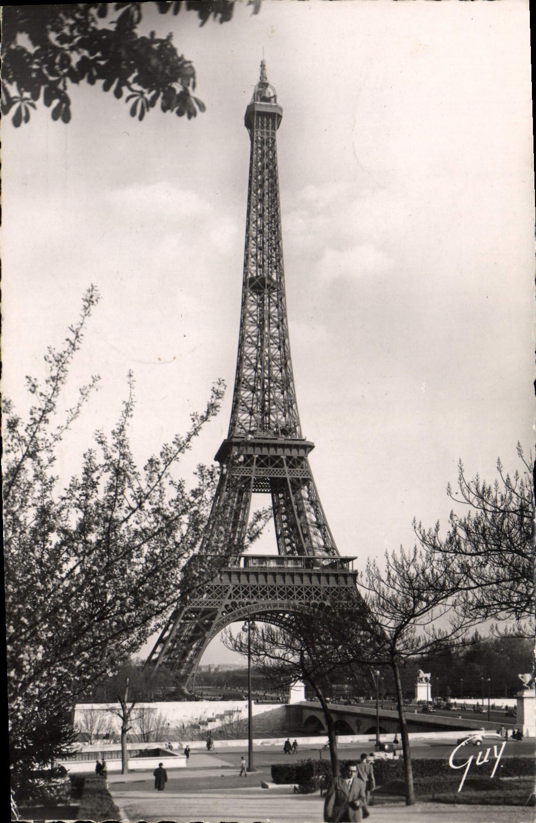 CPM Paris Et Ses Merveilles La Tour Eiffel