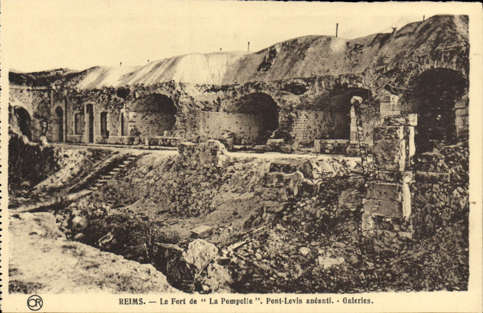 CPA Reims Le Fort De La Pompelle pont Levis Aneanti Galeries Militaria