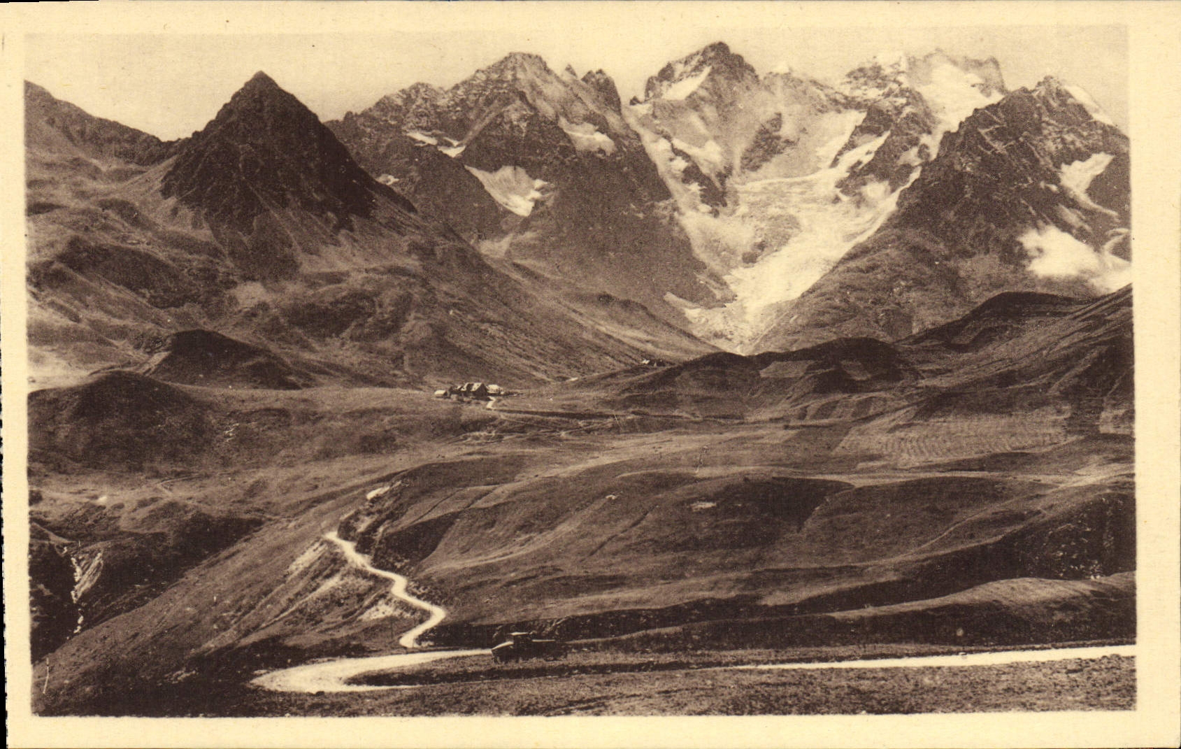 VINTAGE POSTCARD Dauphine Collar of Lautaret the road of Briançon and Meije