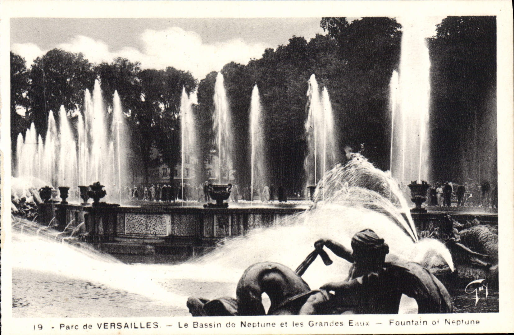 CPA Versailles Le Basin De Neptune Et Les Grandes Eaux
