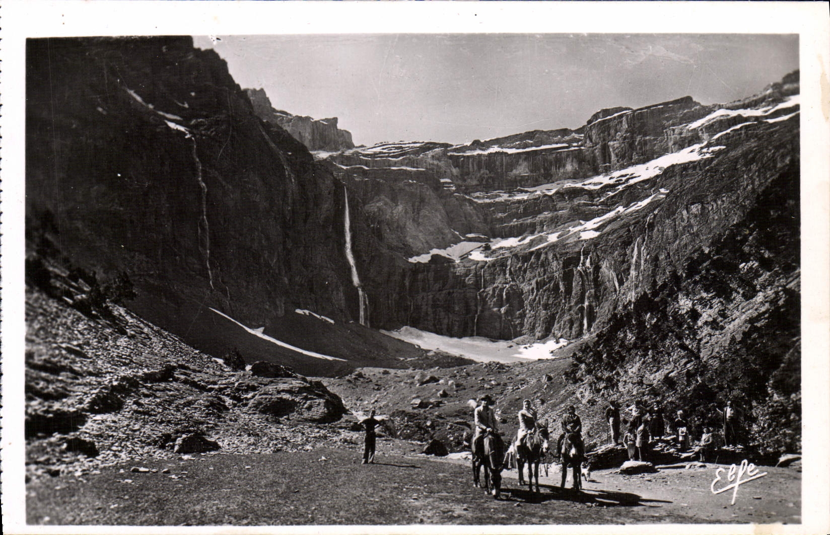 CPA Gavarnie Interieur et sommets du cirque Ane Mule