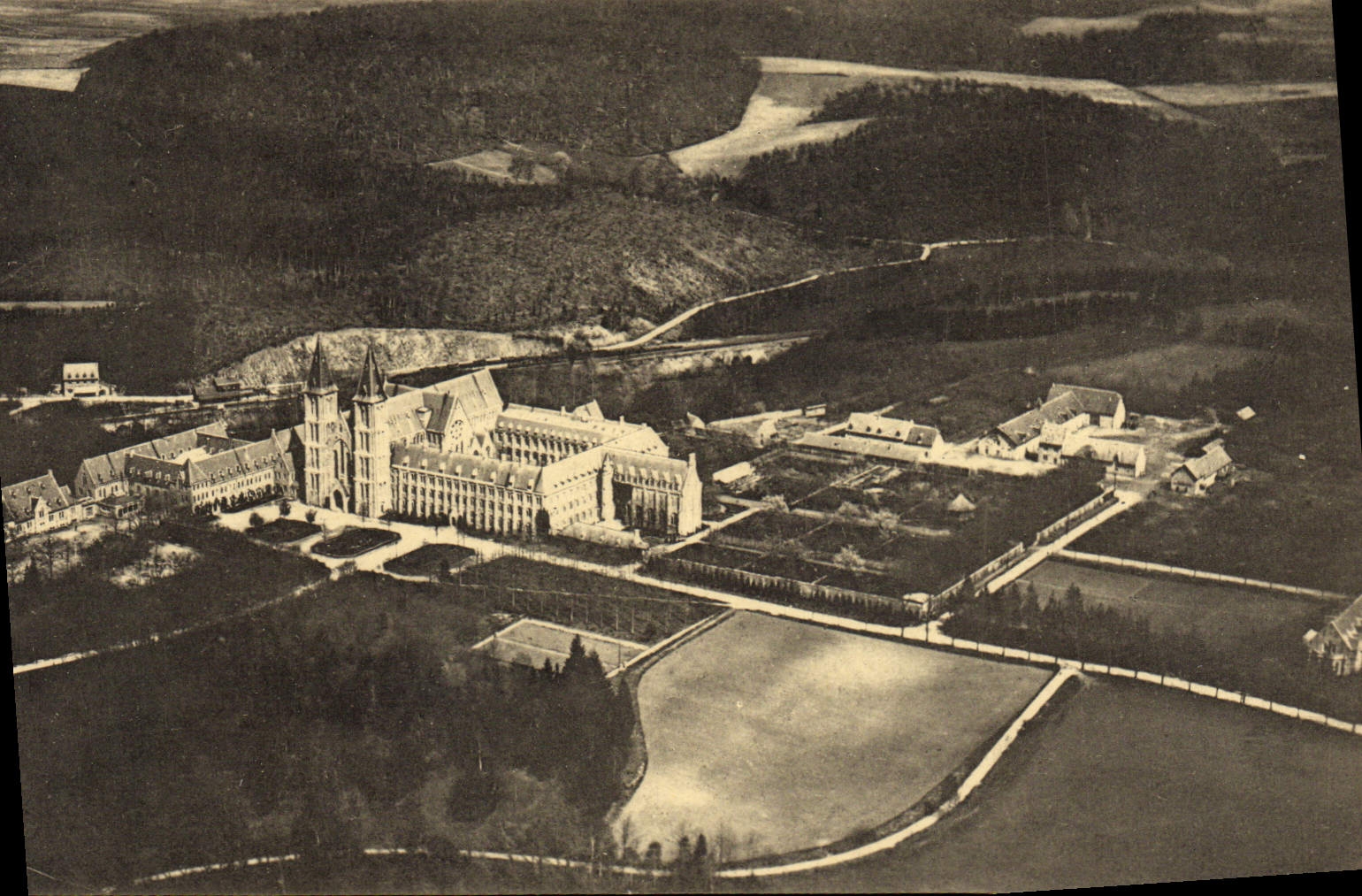 VINTAGE POSTCARD Maredsous Abbey Seen from in the Plane