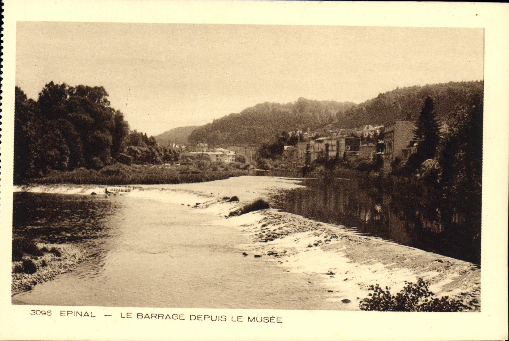 CPA Epinal Le Barrage Depuis Le Musee