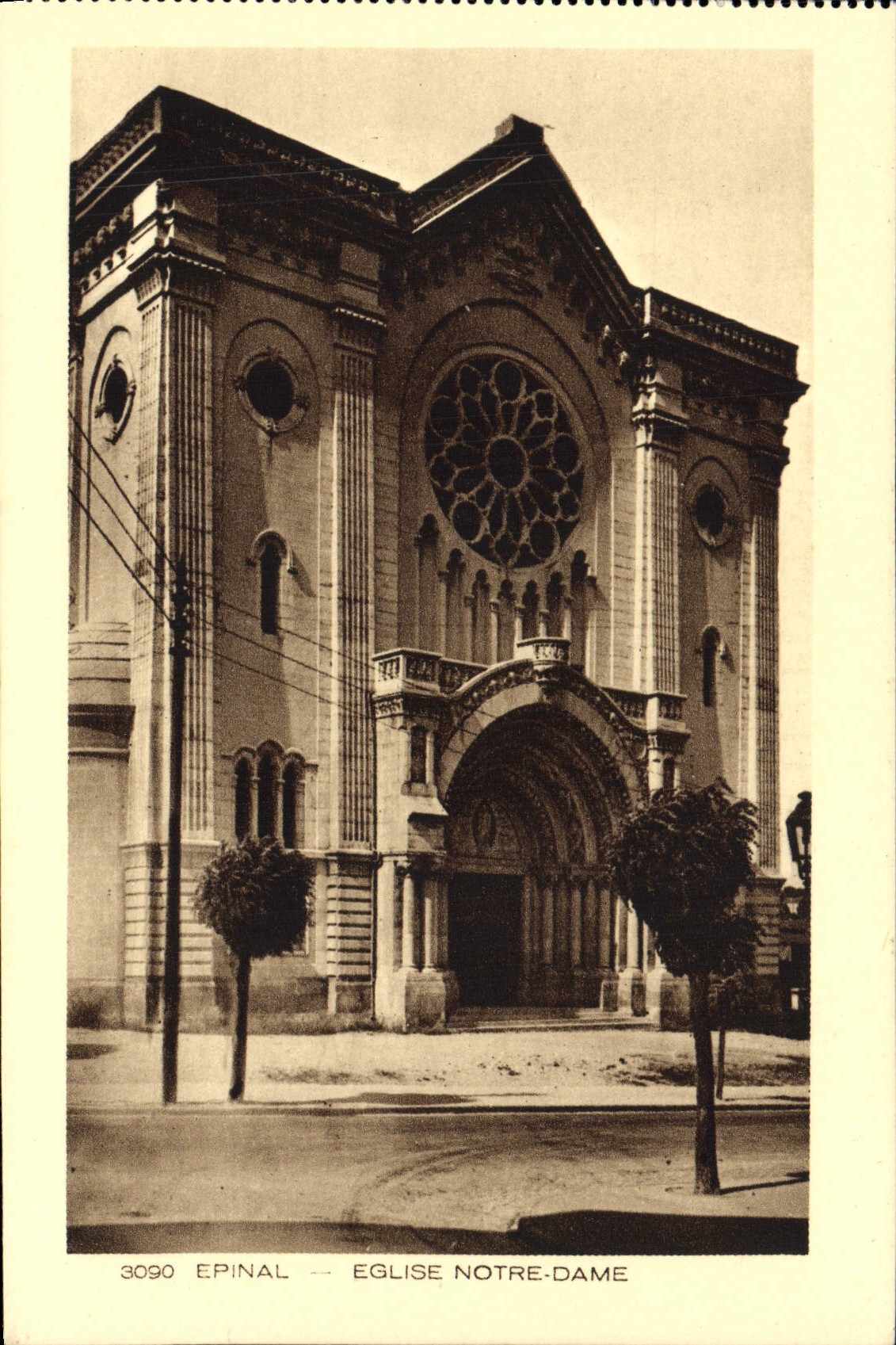 VINTAGE POSTCARD Epinal Notre Dame Church