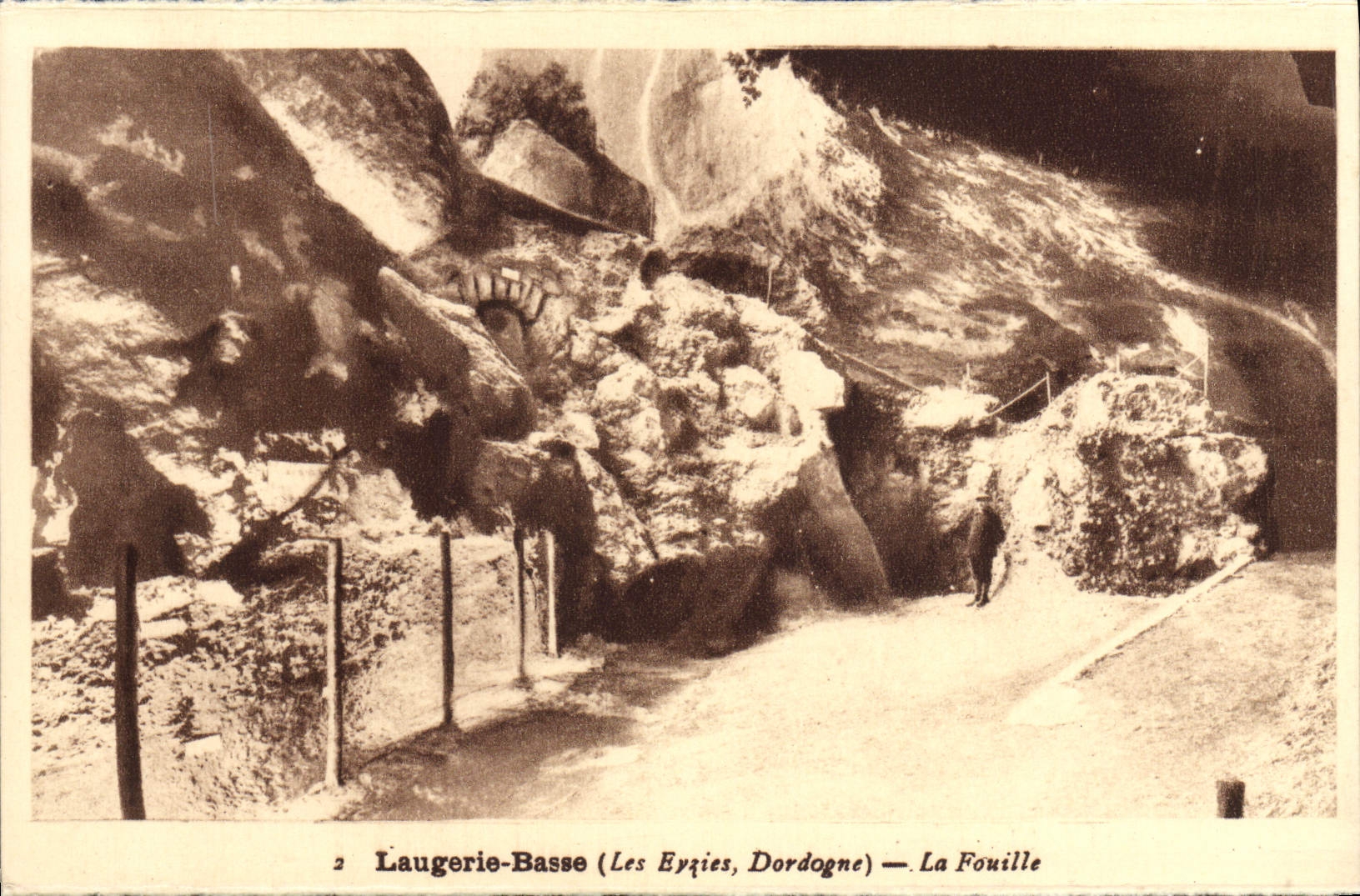 CPA Laugerie Basse Le Fouille Les Eyzies