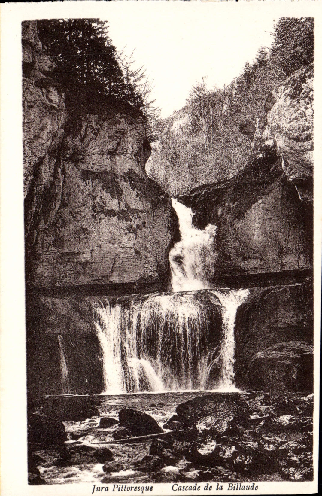 VINTAGE POSTCARD Cascade of Billaude