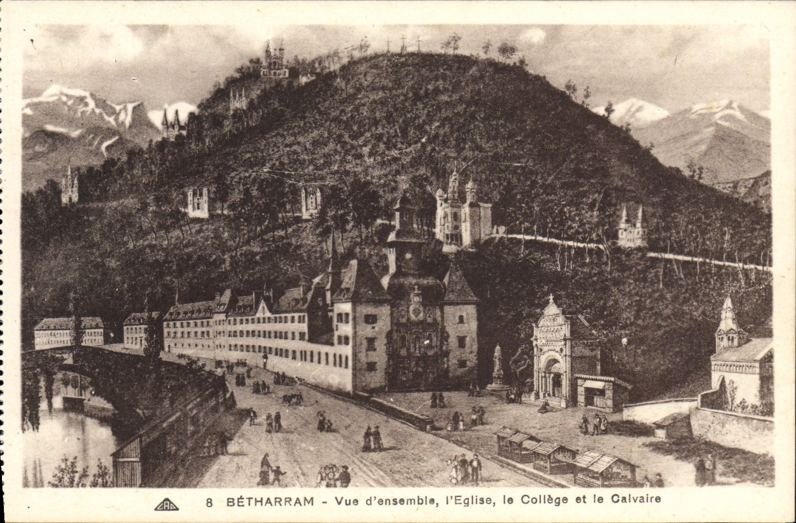 CPA Betharram Vue D'Ensemble L'Eglise le College et le calvaire