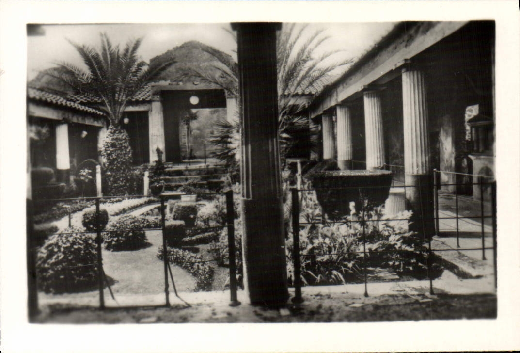 MODERN CARD Pompei Put degli Amorini dorati