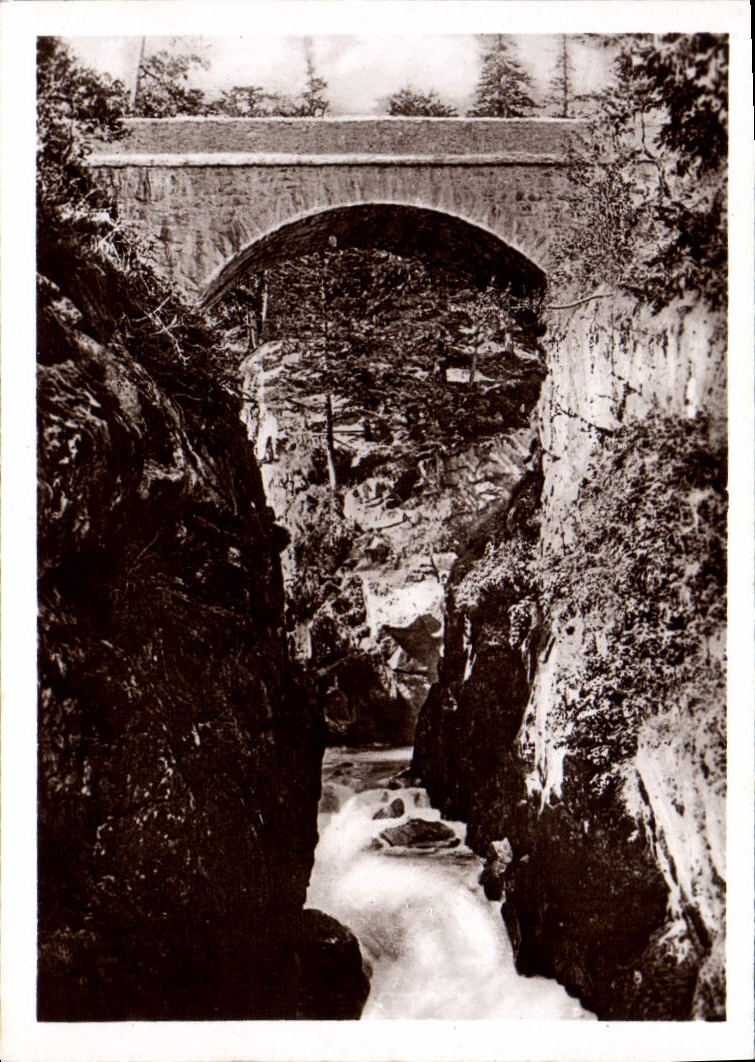MODERN CARD Surroundings of Cauterets Bridge Of Spain