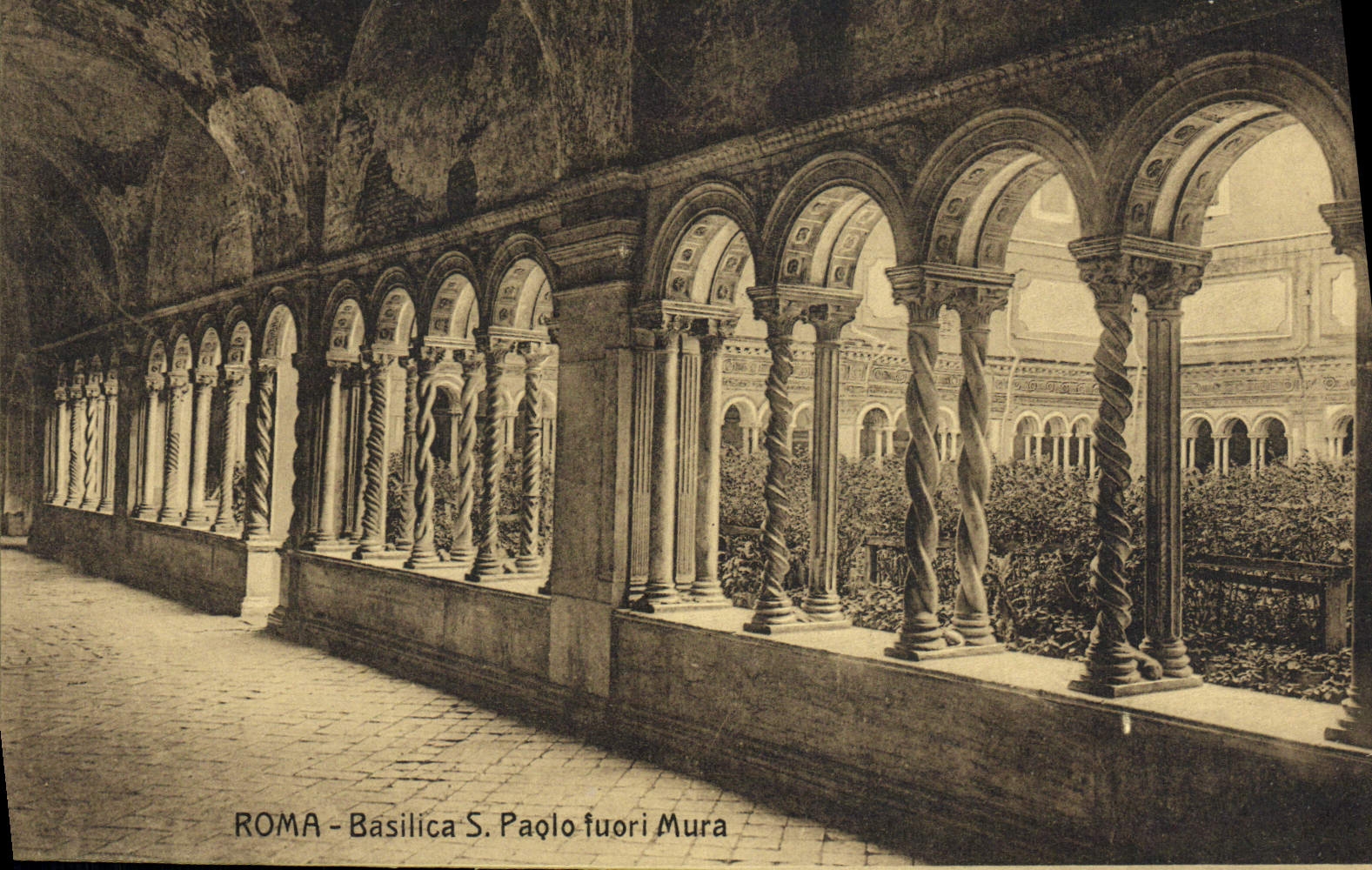 Fuori de la basílica S Pablo de Roma de la POSTAL de la VENDIMIA emparedado