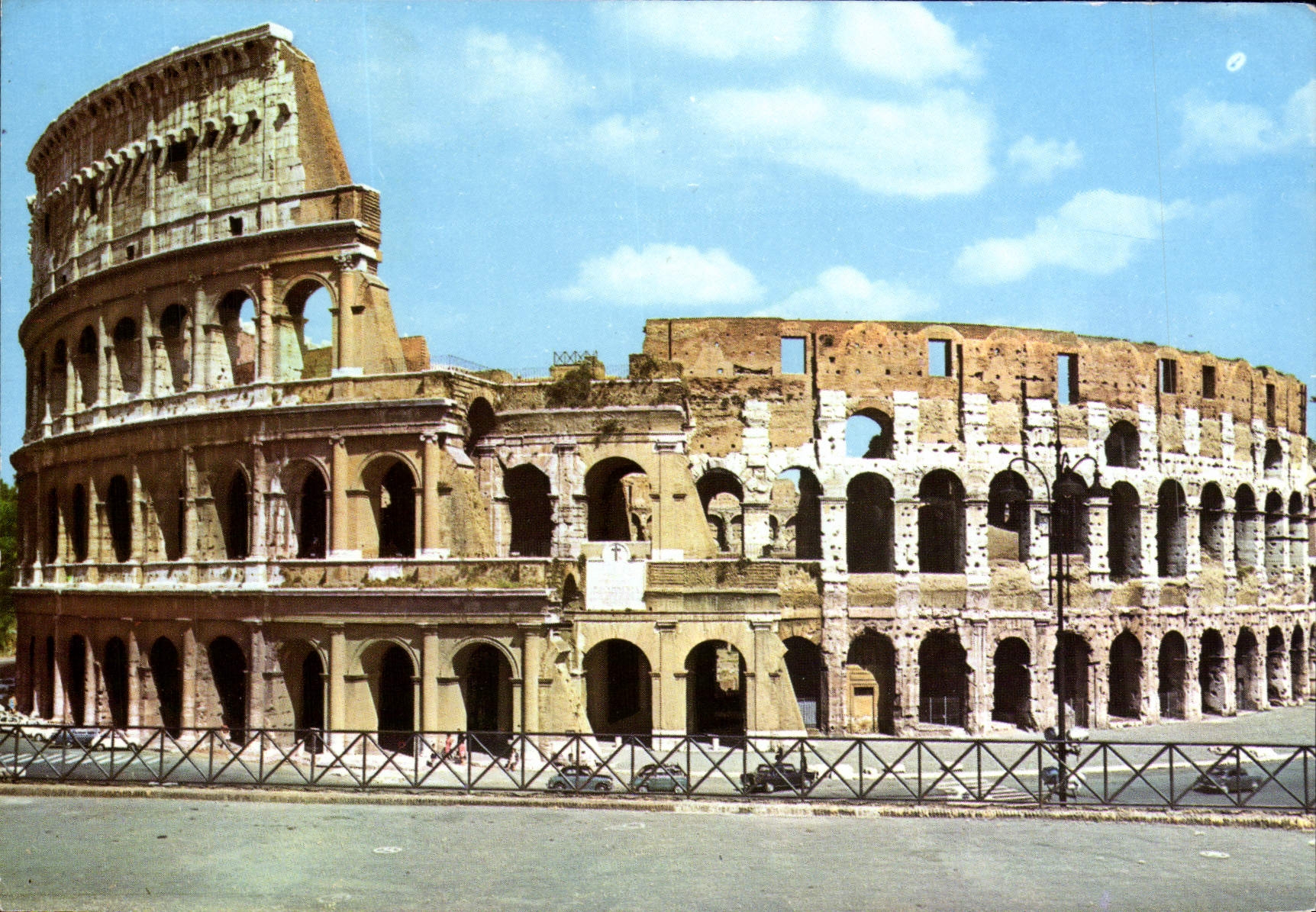 POSTAL MODERNA Roma el Colosseum