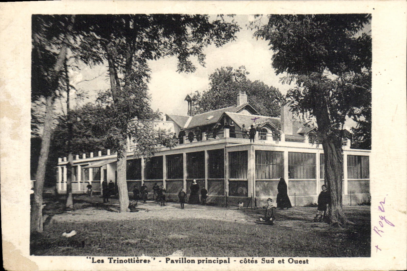 VINTAGE POSTCARD Trinottieres principal House southern parts and Western Children