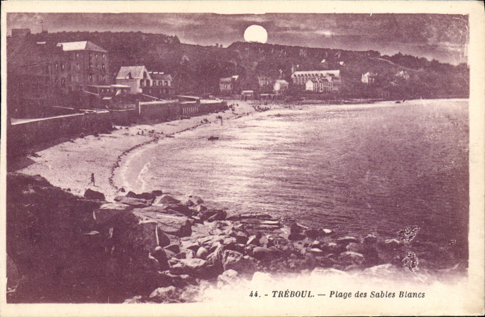 VINTAGE POSTCARD Treboul Beach of White Sands
