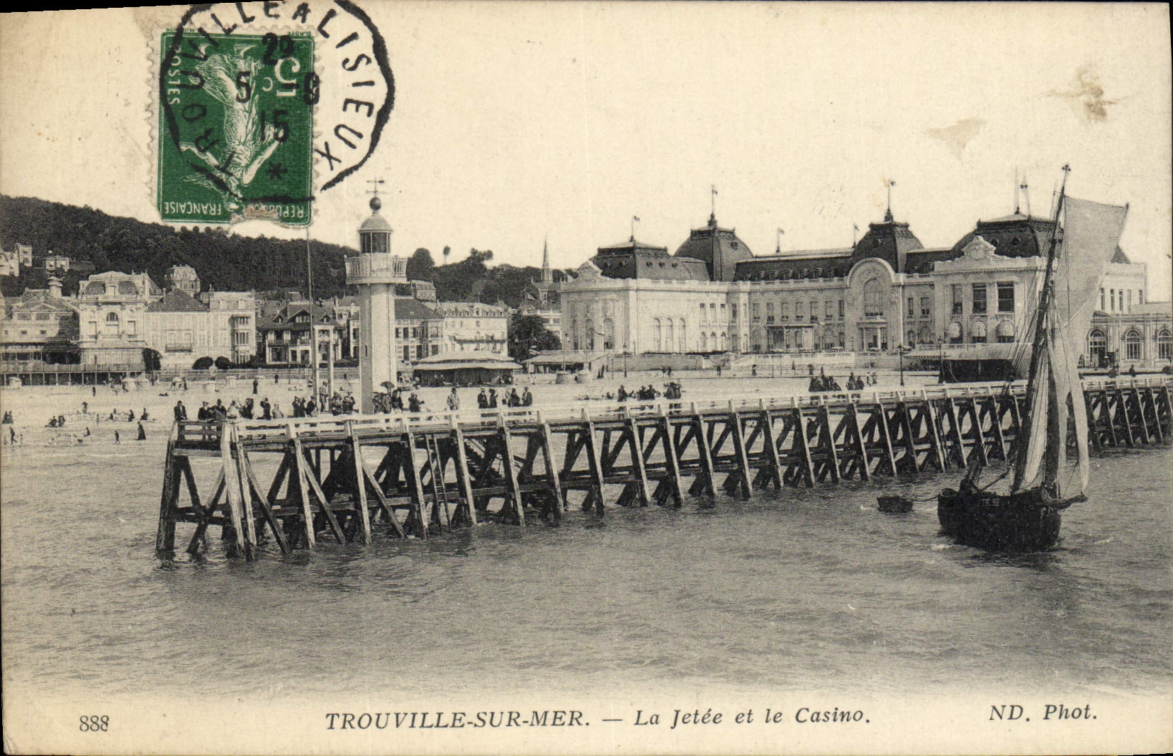 POSTAL Trouville de la VENDIMIA en el mar el embarcadero y el barco del casino