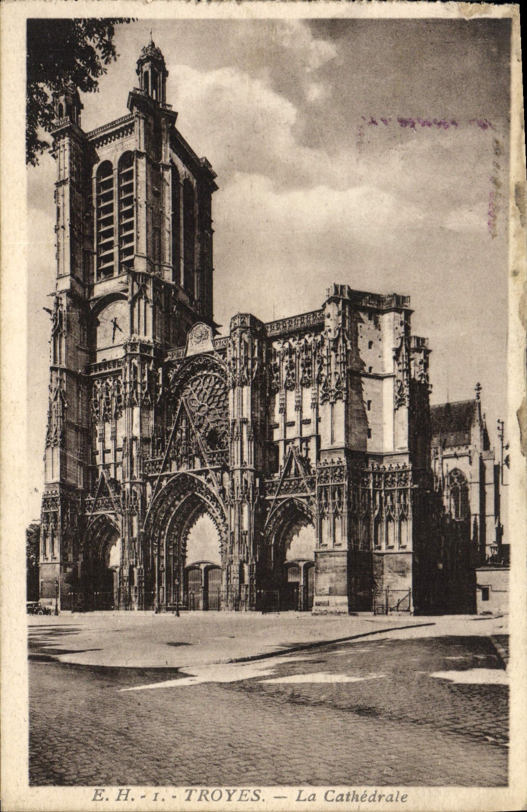 CPA Troyes La Cathedrale 