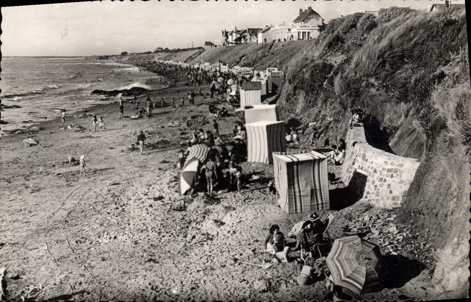 CPM Tharon La Plage maree haute 