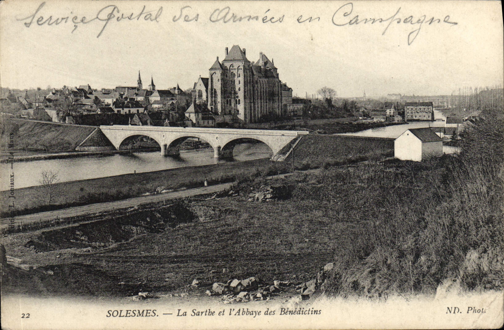 CPA Solesmes La Sarthe et l'Abbaye des Benedictins