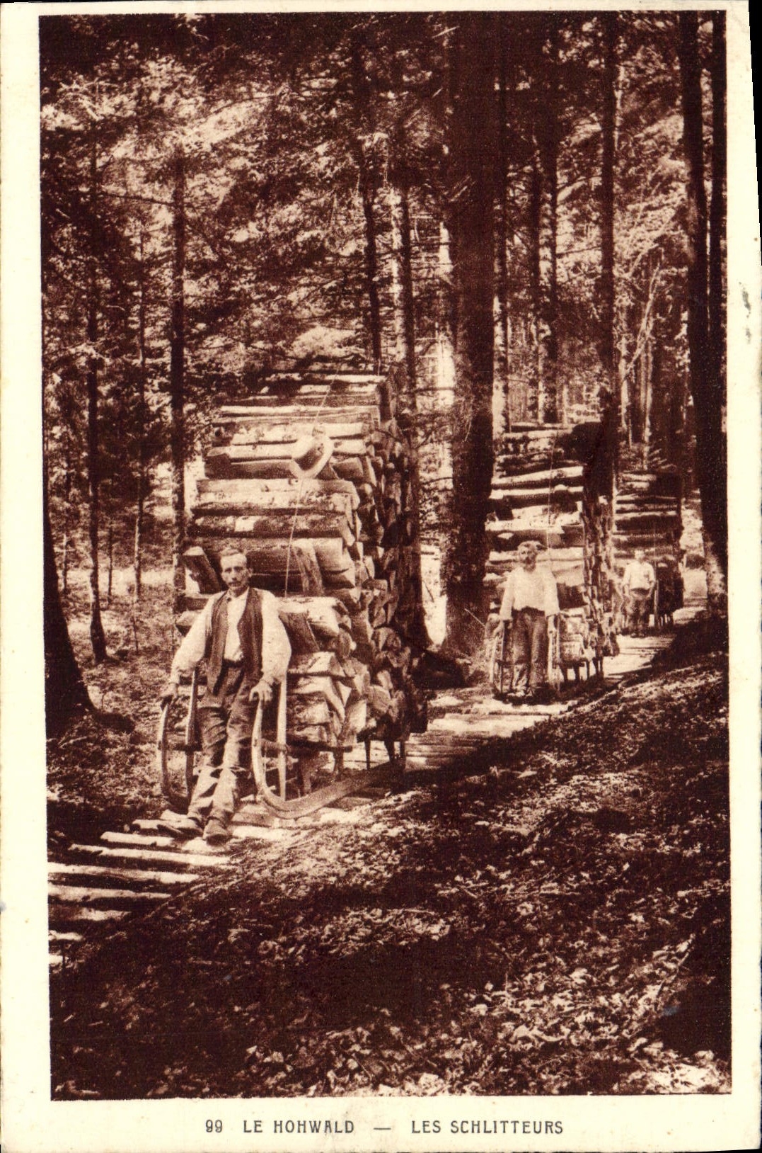 VINTAGE POSTCARD Hohwald Schlitteurs Folklore
