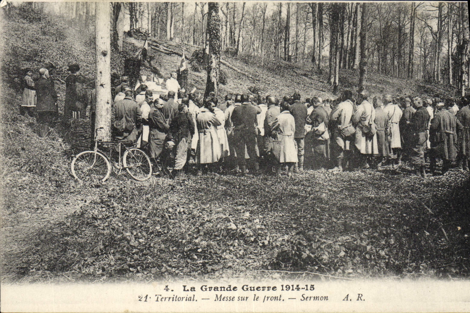 CPA La Grande Guerre Territorial Messe Sur Le front Militaria