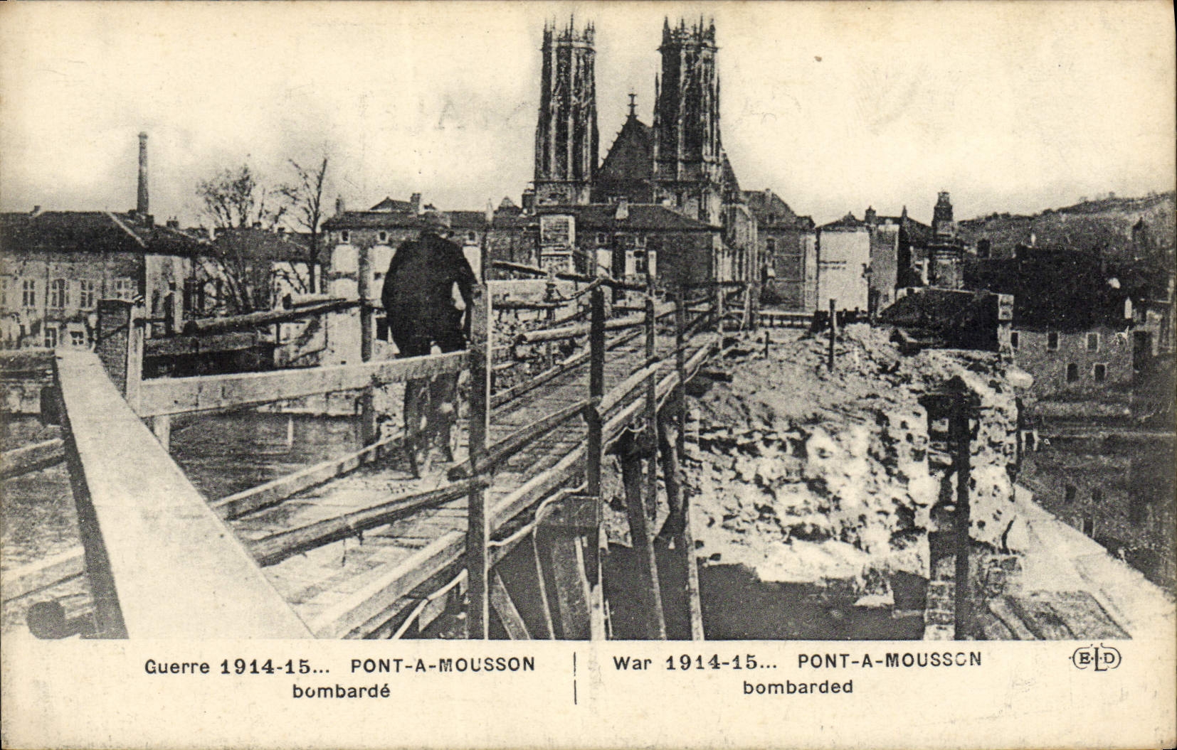 VINTAGE POSTCARD Militaria Guerre Bridge has Monsoon