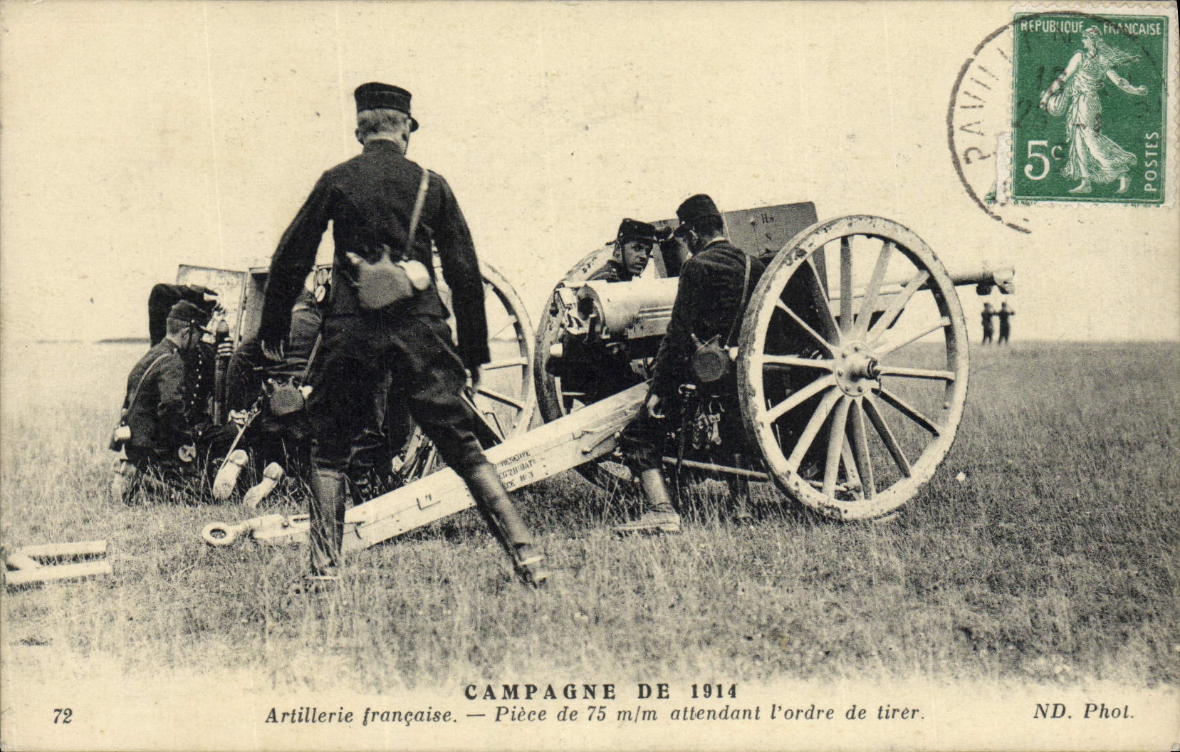 Campo de la POSTAL de la VENDIMIA de la pieza de la artillería de 1914 franceses de 755 milímetros Canon