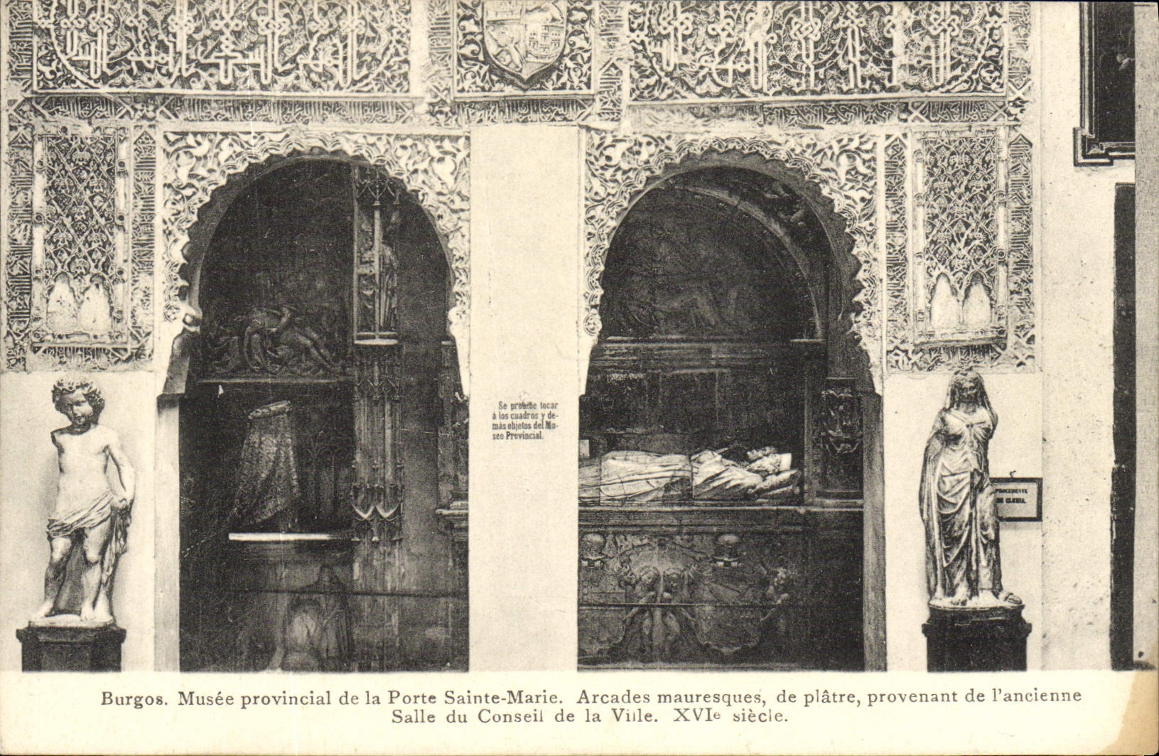 CPA Burgos Musee Provincial de la Porte Sainte Marie Arcades mauresques provenant de l'ancienne Salle du Conseil de la V