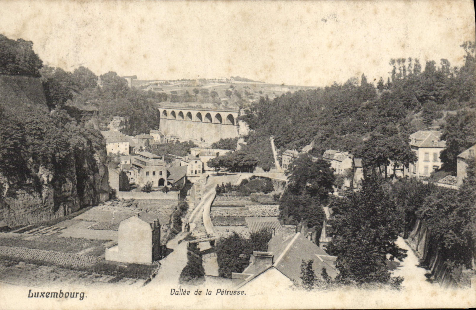 VINTAGE POSTCARD Luxembourg Valley of Petrusse