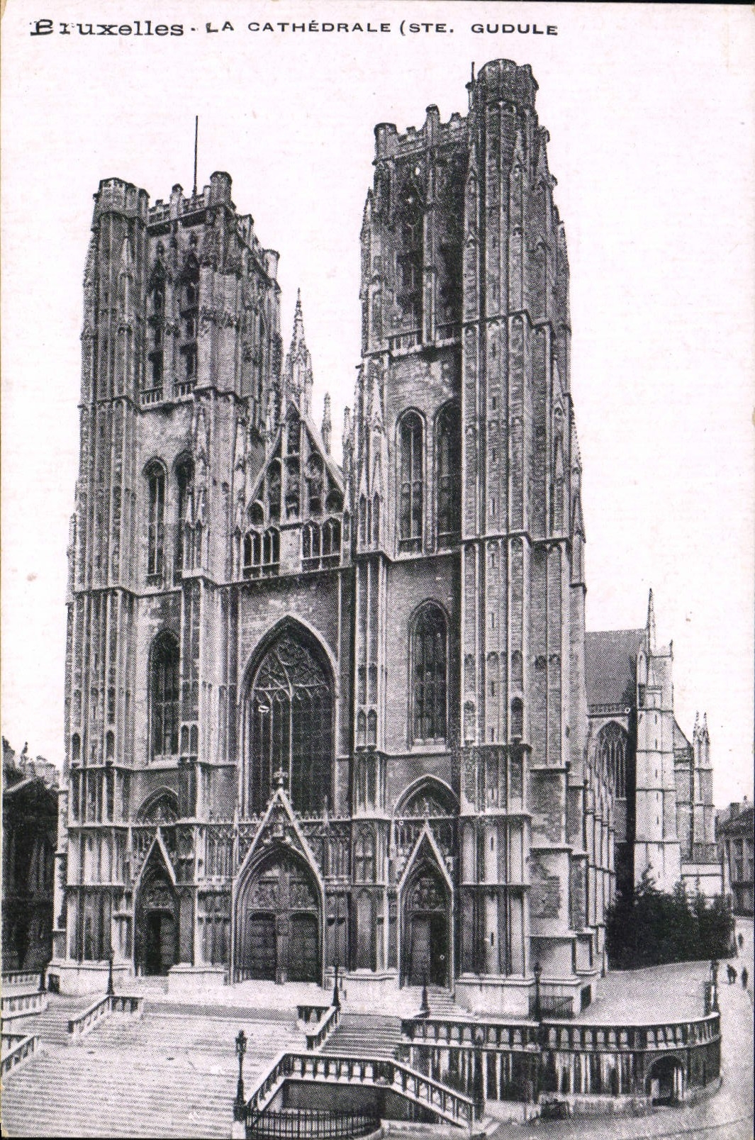 VINTAGE POSTCARD Brussels the Cathedral