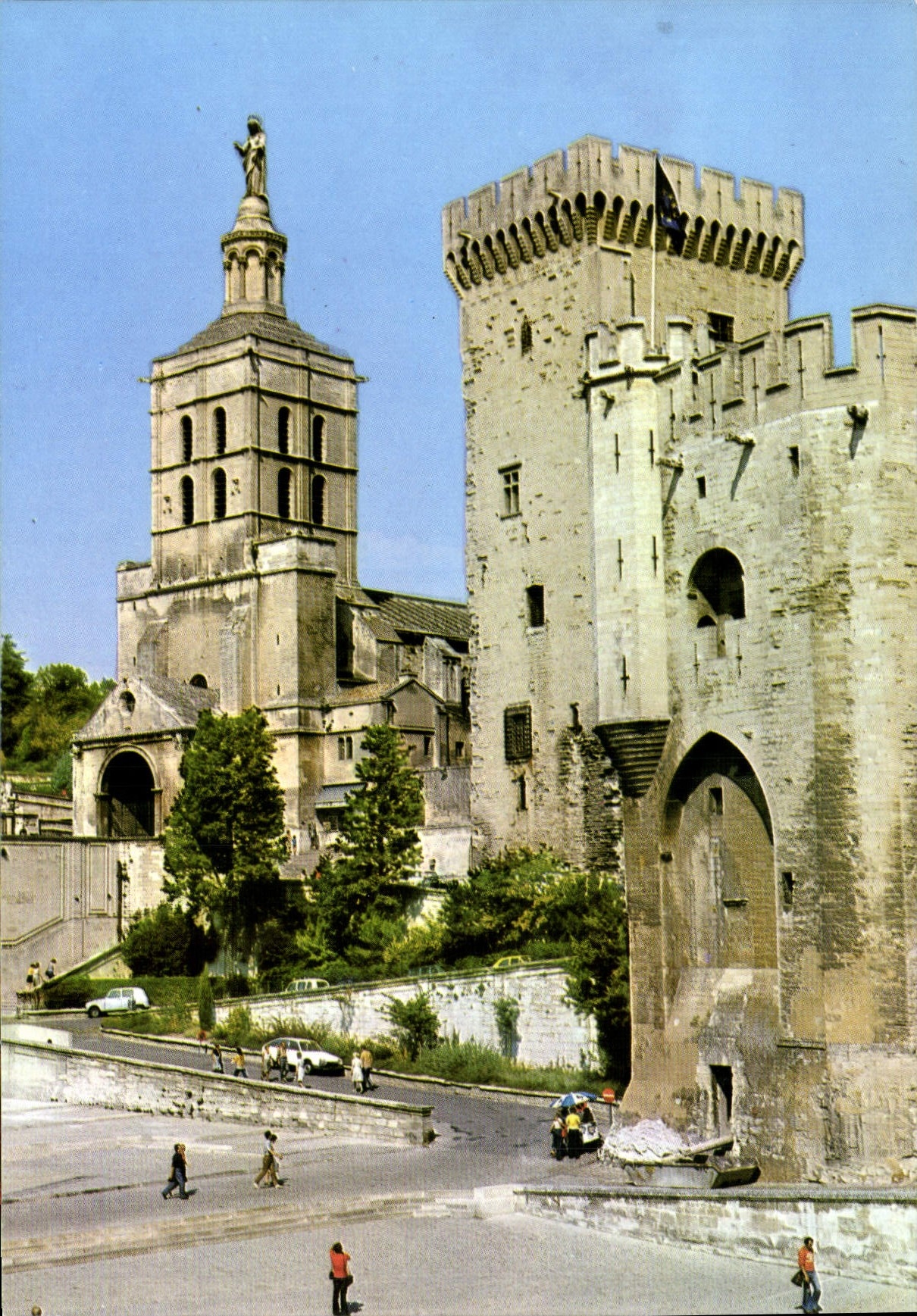 POSTAL MODERNA paladares de Avignon de los papas y de la catedral NR D de Doms