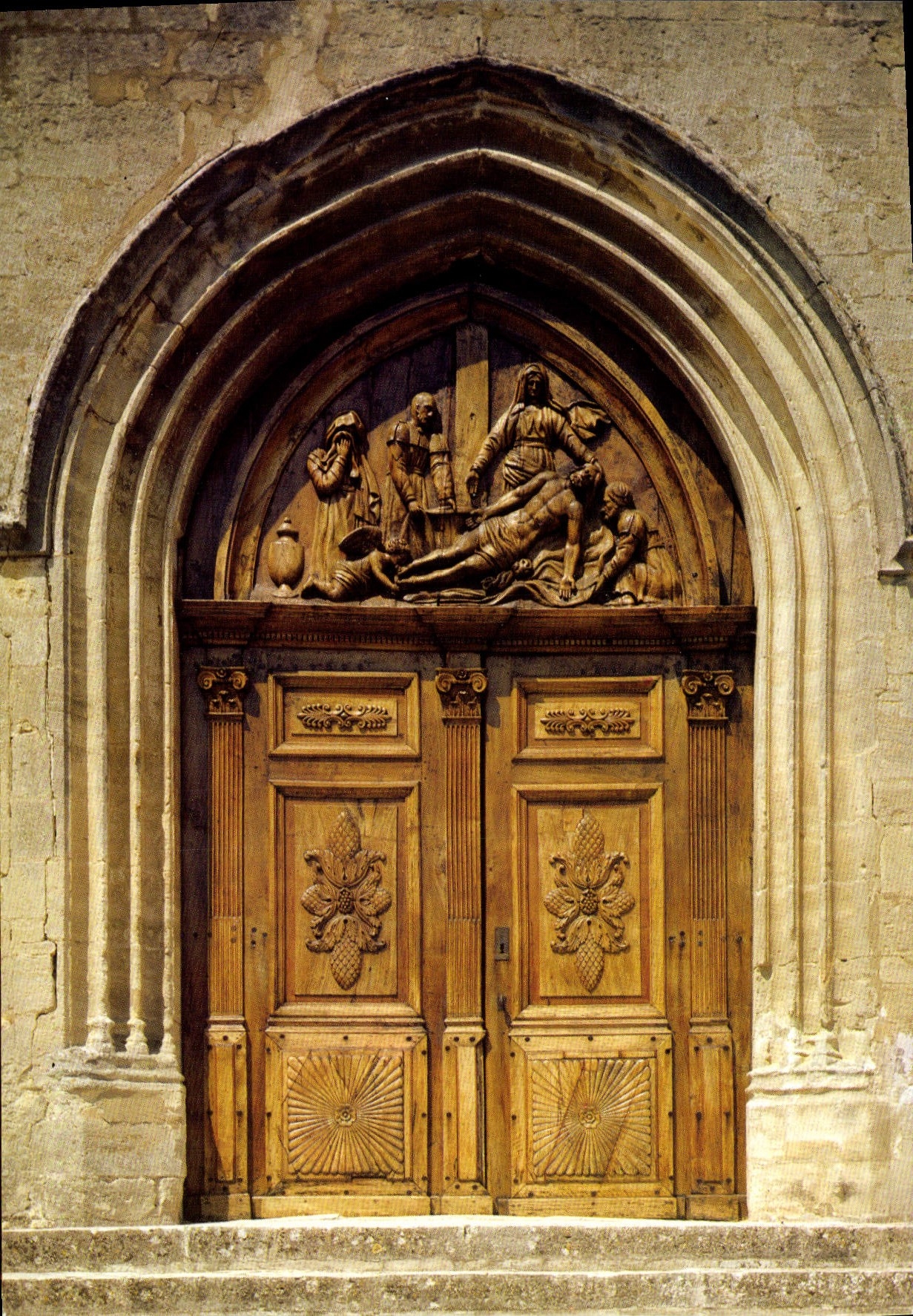 MODERN CARD Saignon Gate of the Church