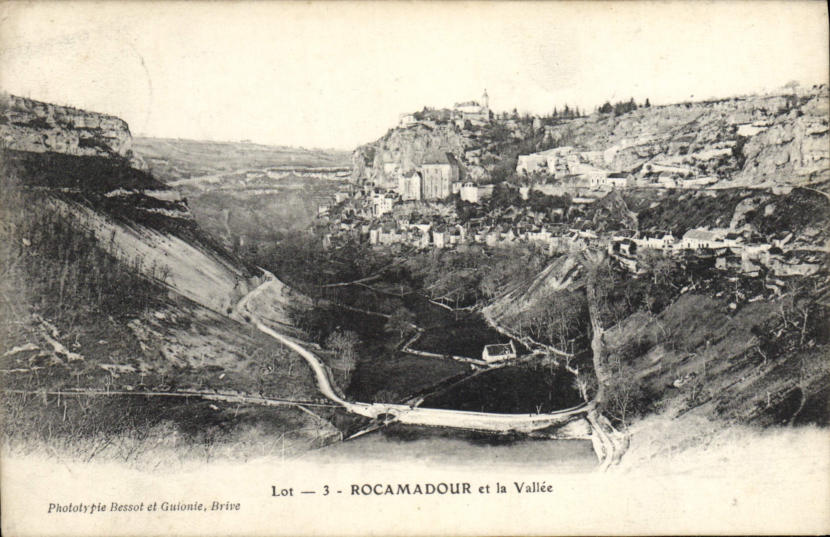 VINTAGE POSTCARD Rocamadour and the Valley
