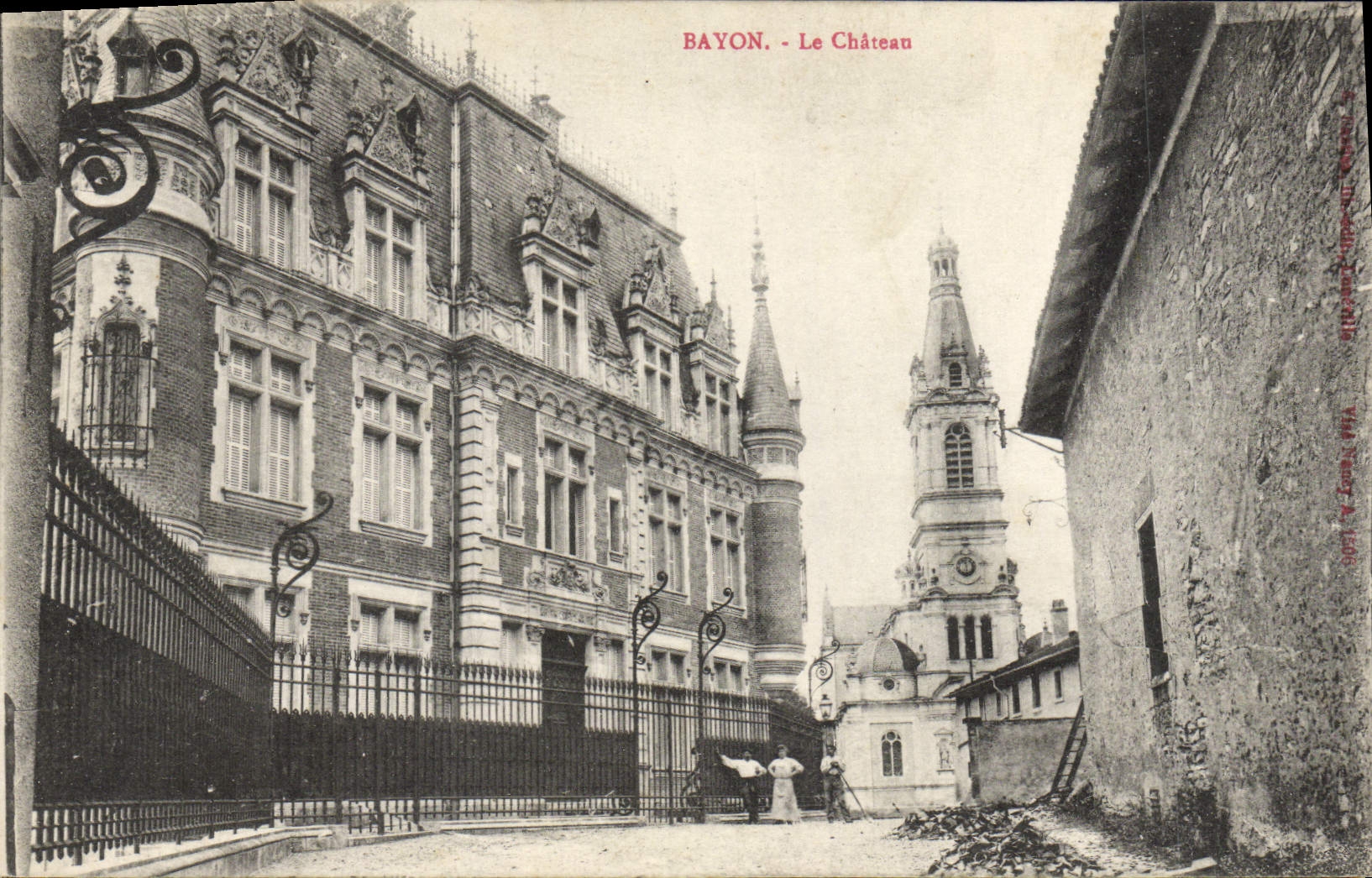 VINTAGE POSTCARD Bayon the Castle