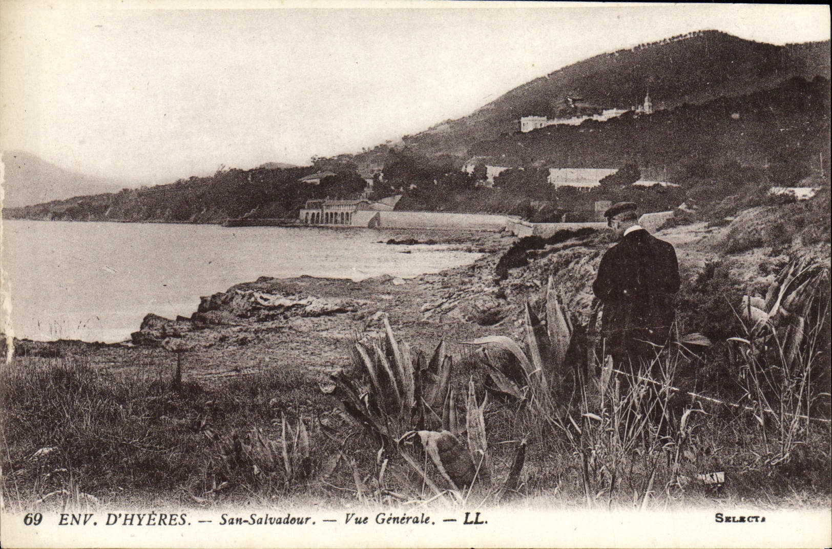 CPA Env d'Hyeres San Salvadour Vue Generale